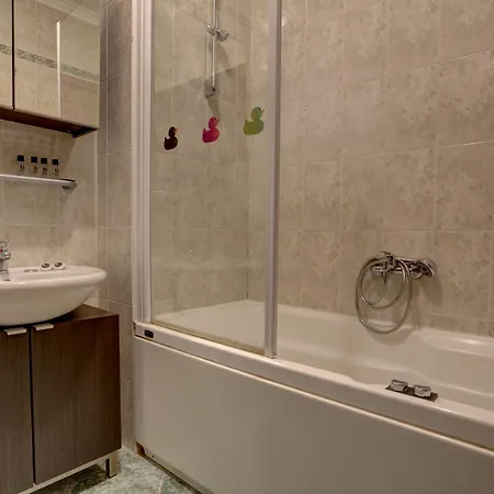 Colosseo Mecenate 77 - And * Rome