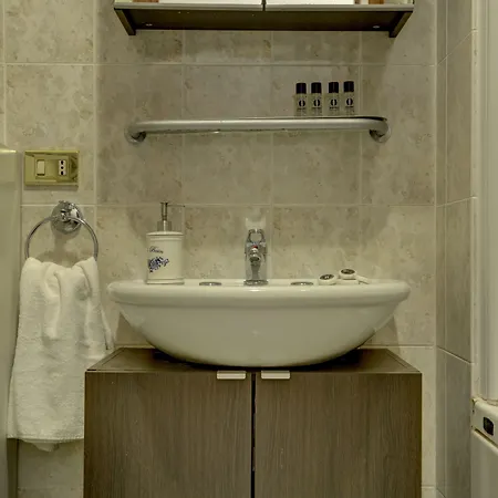 Colosseo Mecenate 77 - And